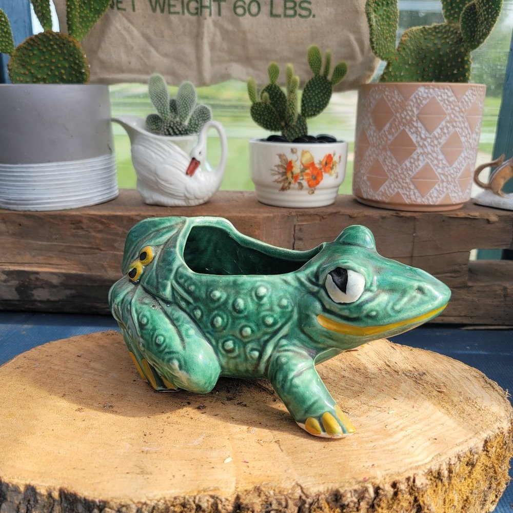 1950s McCoy Frog Planter